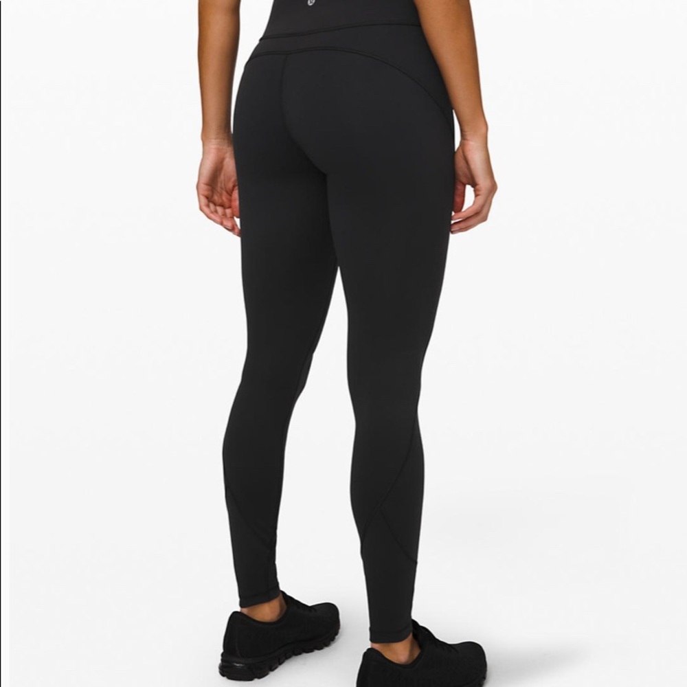 Black 7/8 lulu leggings